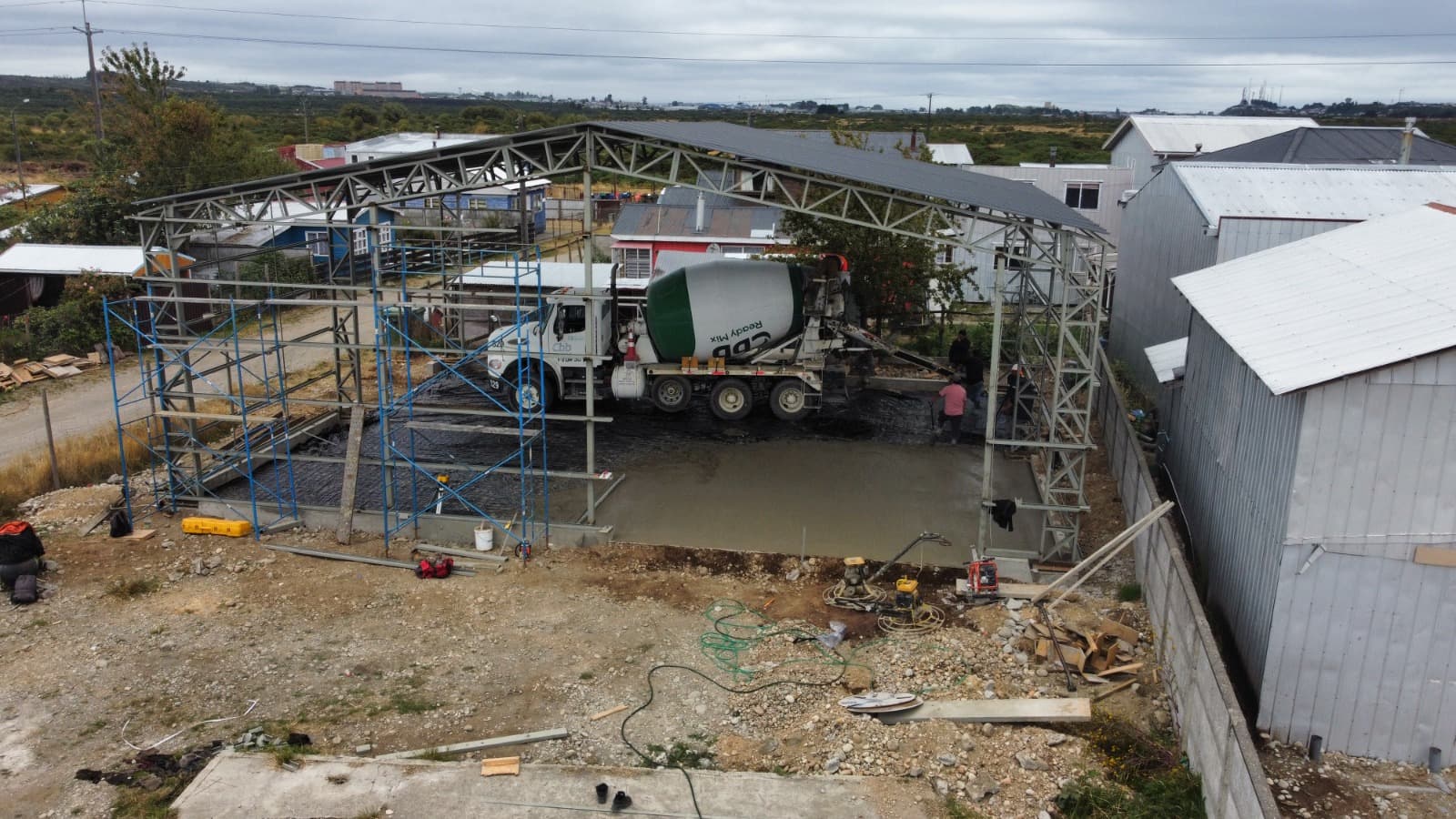 Montaje de Estructura Metálica Termoacústica